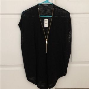 Sheer black Express top. NWT✔️
